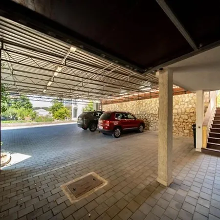 Foric - Two Bedroom 1 * 라브